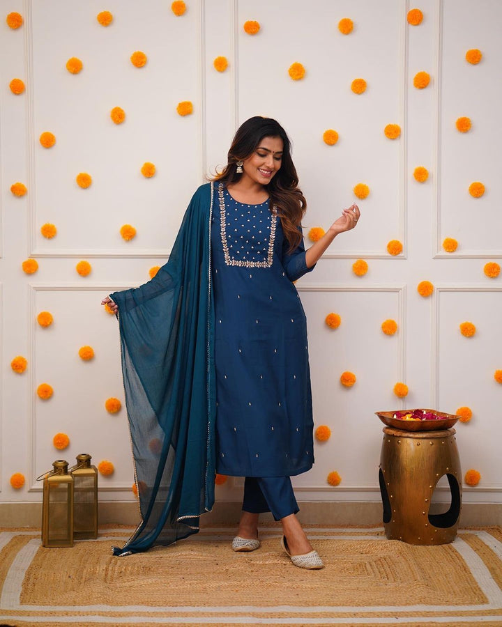 Women Embroidery Rayon Slub Kurta  Set