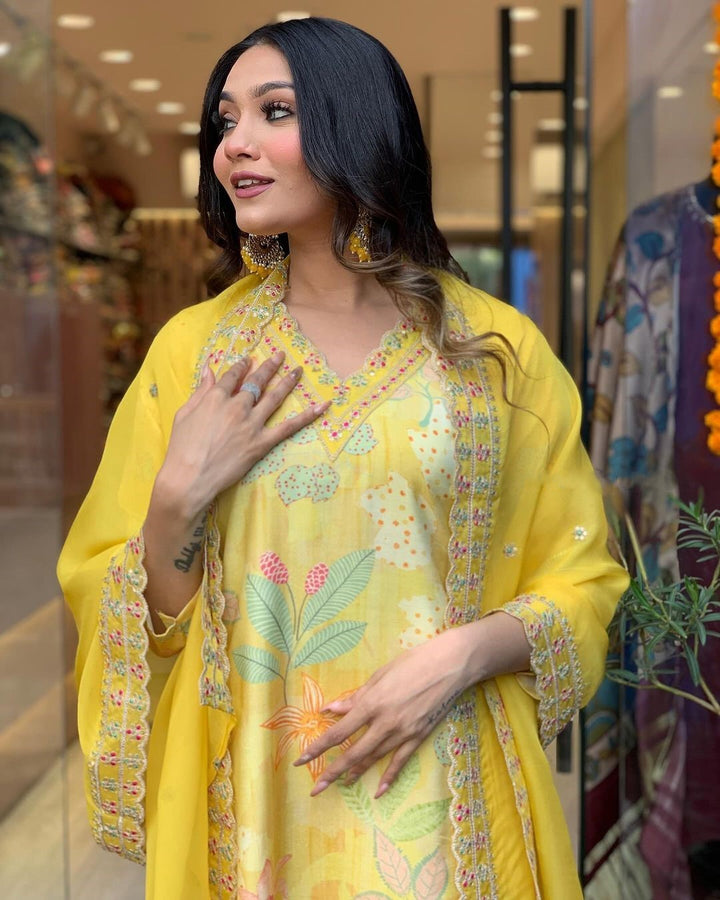 Printed Maslin Kurti With Pant And Organza Dupatta