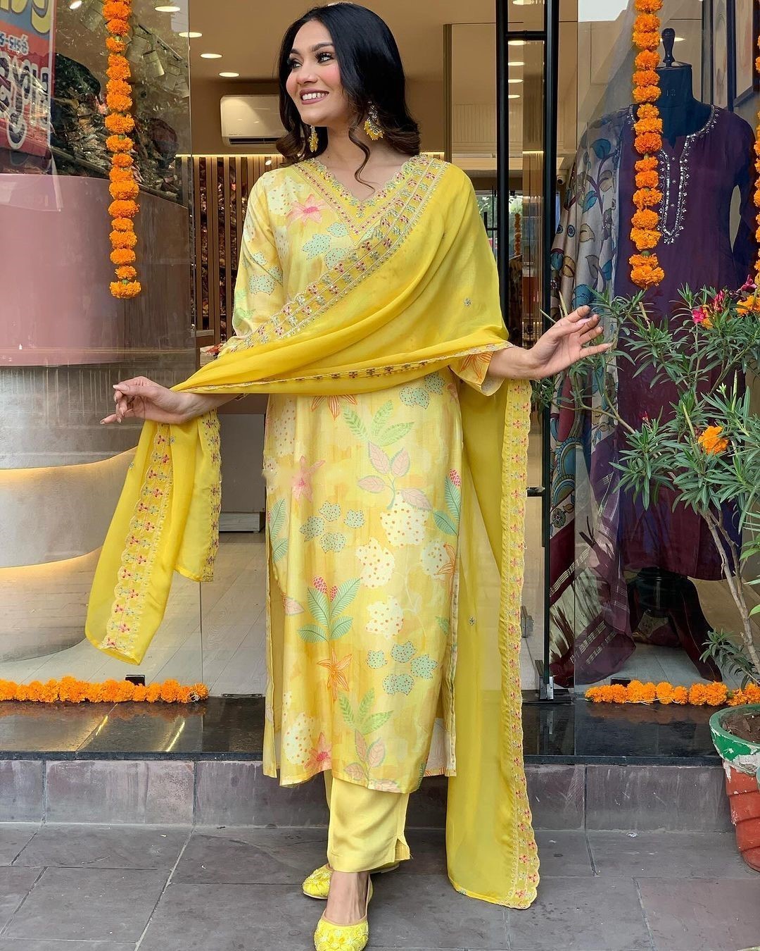 Printed Maslin Kurti With Pant And Organza Dupatta