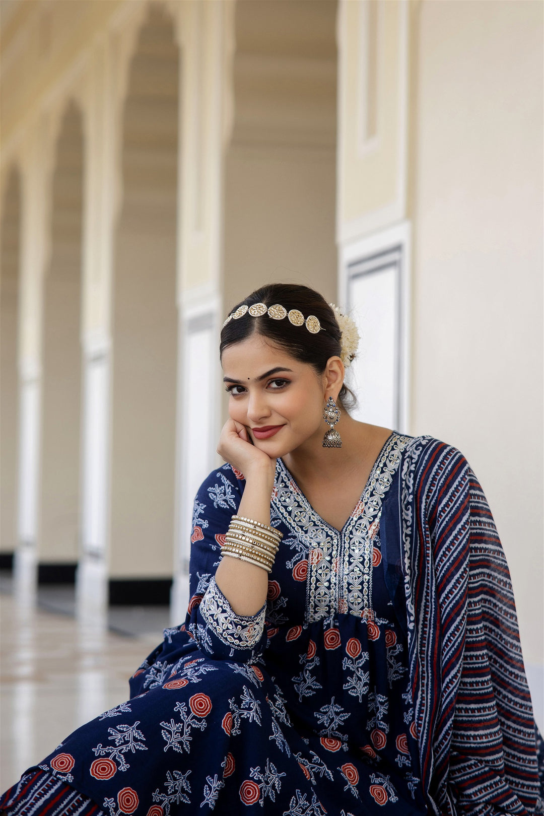 Women Embroidered Kurta and Pant Set With Dupatta