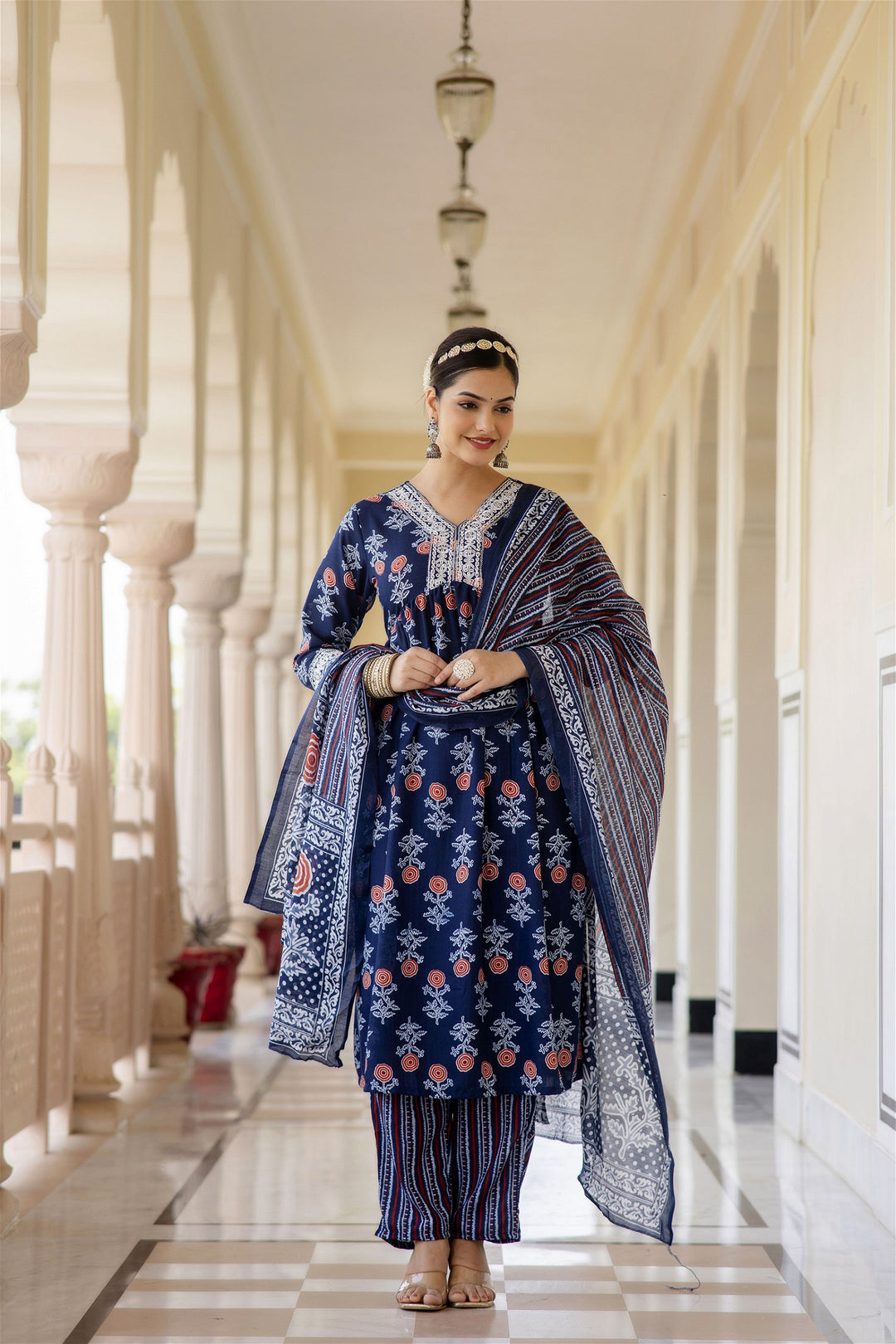 Women Embroidered Kurta and Pant Set With Dupatta